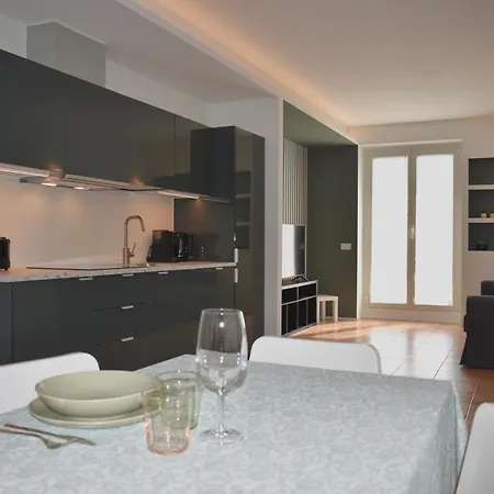 New Cornizzolo View - Terrace, Air Conditioning & Parking * Longone al Segrino