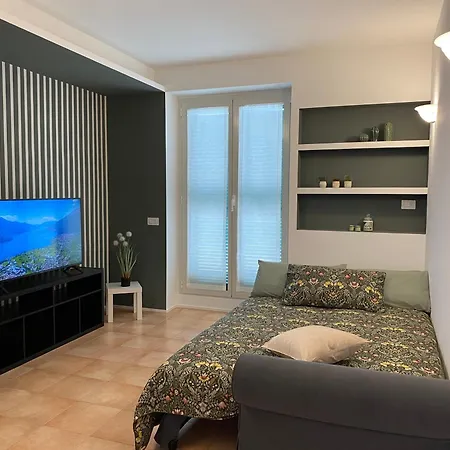 Lejlighed New Cornizzolo View - Terrace, Air Conditioning & Parking